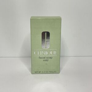 Clinique Facial Soap Mild Formula 5.2 oz/150 g Full Size Bar - Dry Combination